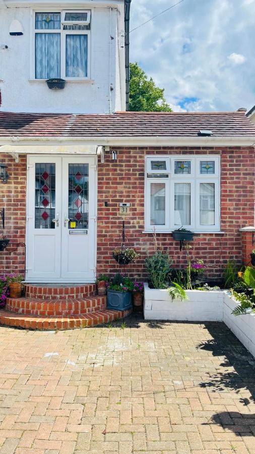 Mayday House Hotel London Ngoại thất bức ảnh
